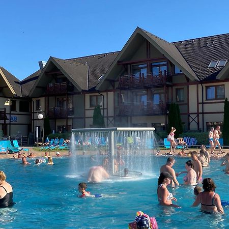 Apartment Family Besenova - Free Swimming Pool エクステリア 写真